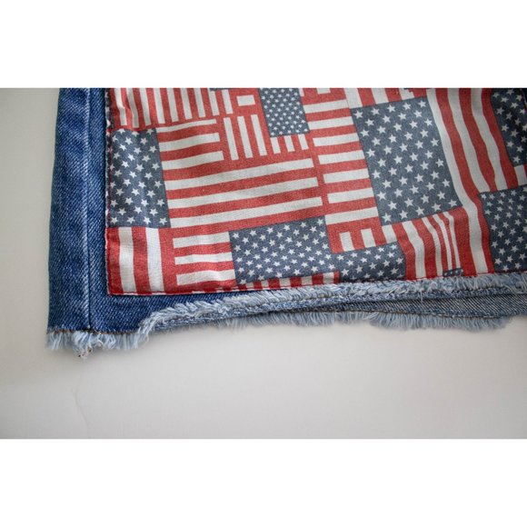 Forever 21 Med Blue Denim Cut Off Shorts with American Flag Fabric Patches, 30 - Picture 9 of 10